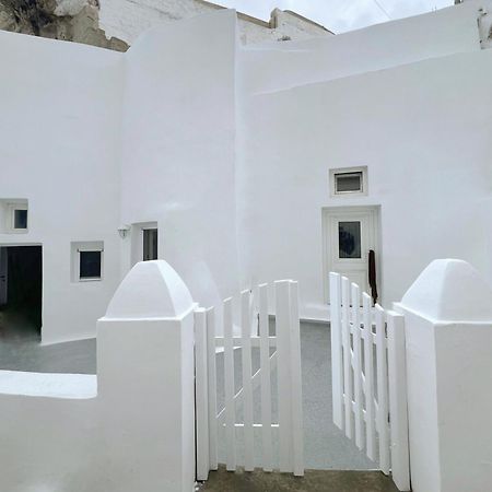 Cave Noelia Daire Fira  Dış mekan fotoğraf