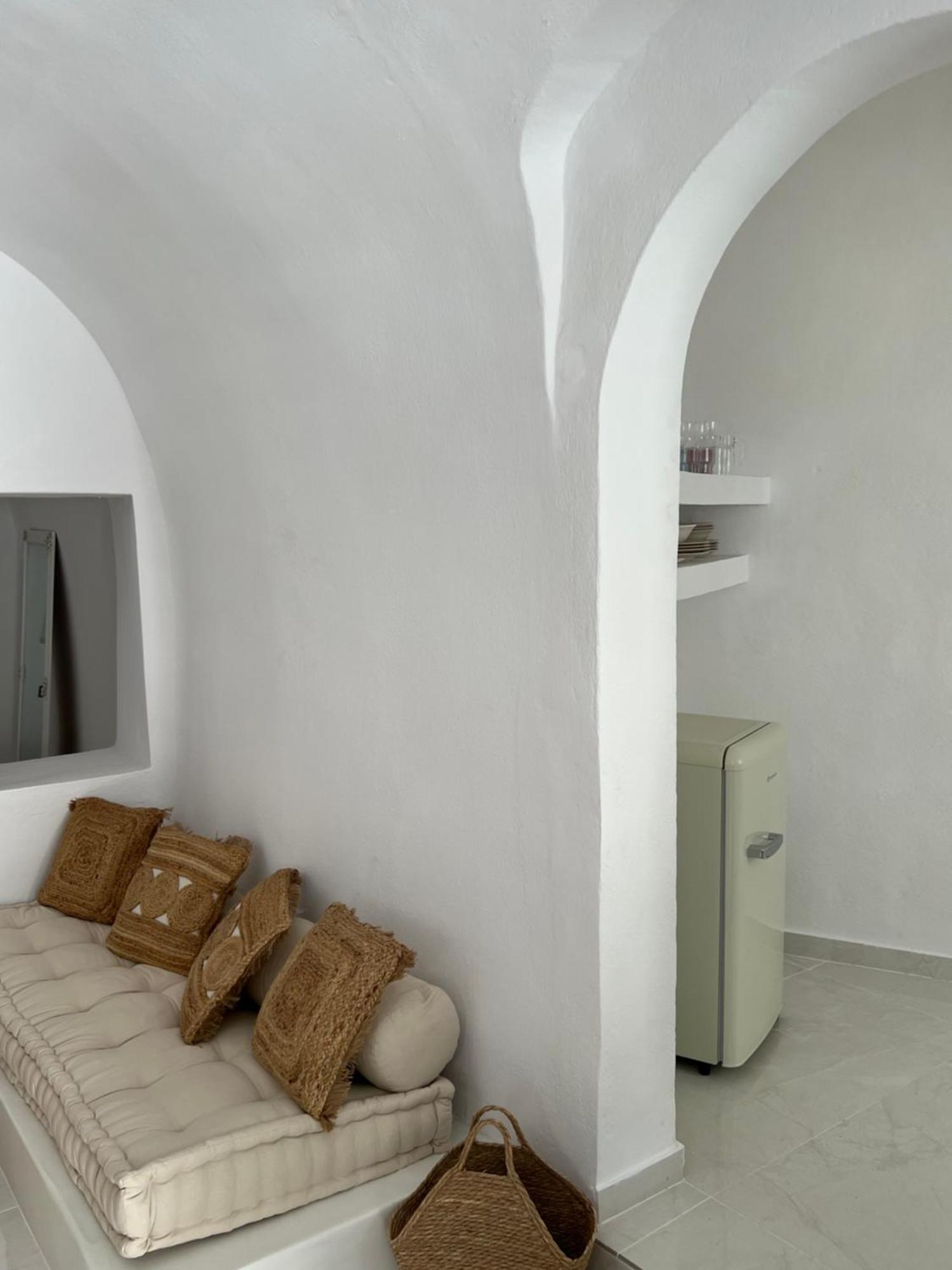 Cave Noelia Daire Fira  Dış mekan fotoğraf